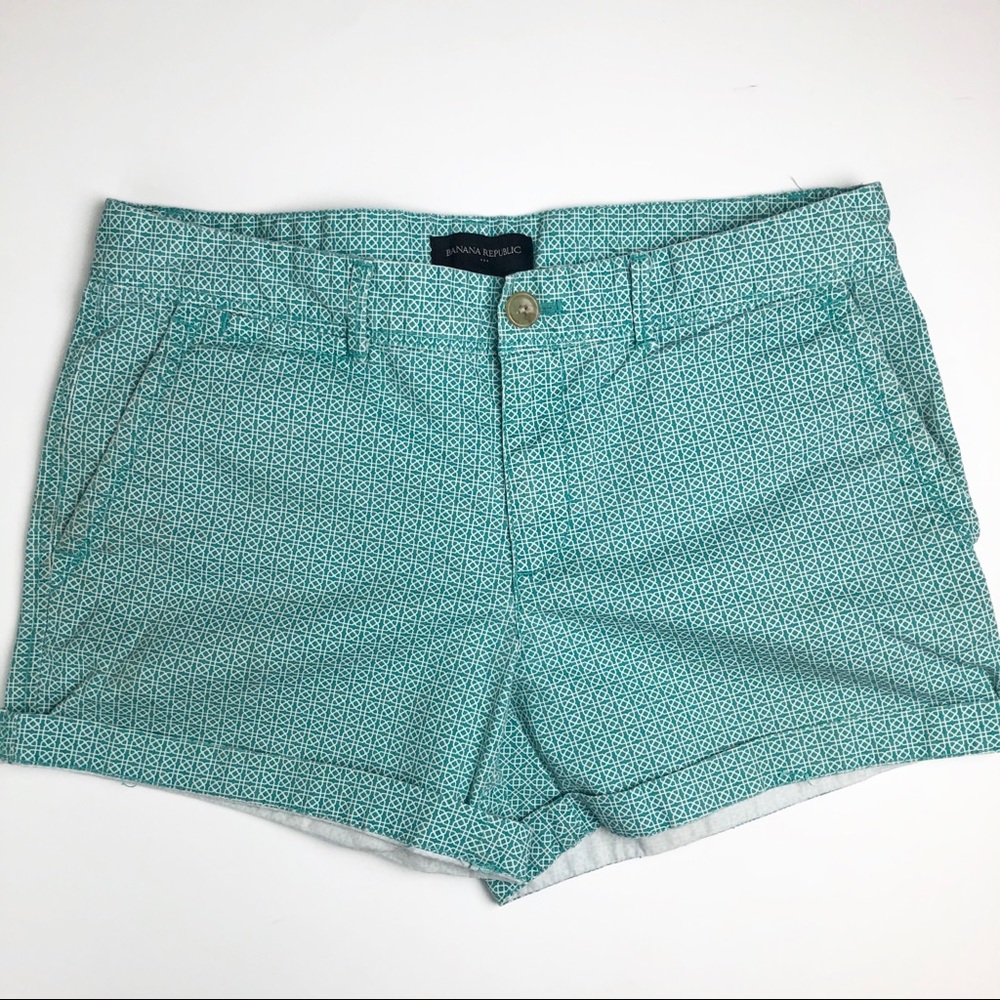 Banana Republic Teal Patterned Shorts, Pockets